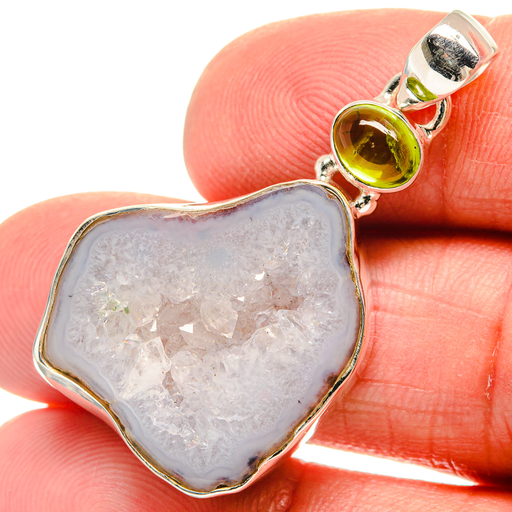 White Geode Slice Pendants handcrafted by Anasilvercos - PD23057