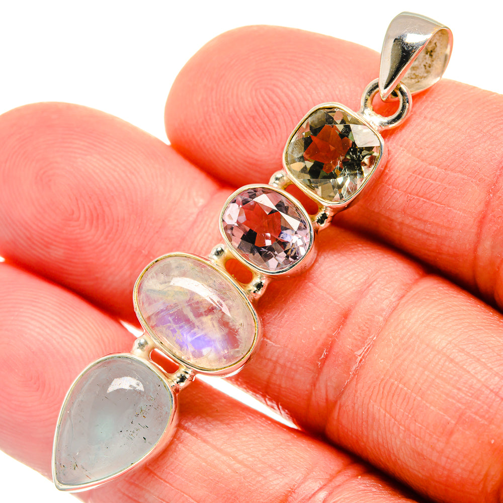 Aquamarine Pendants handcrafted by Anasilvercos - PD23088