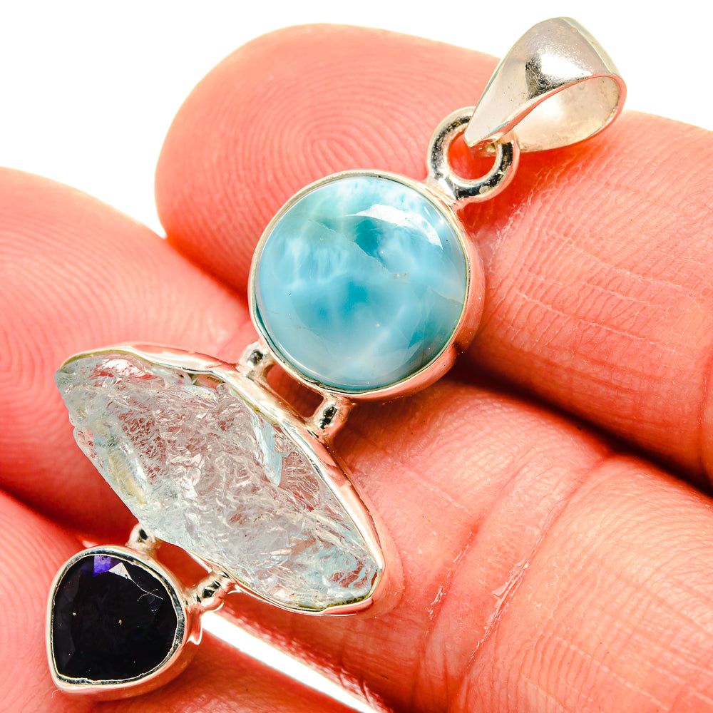 Aquamarine Pendants handcrafted by Anasilvercos - PD23097