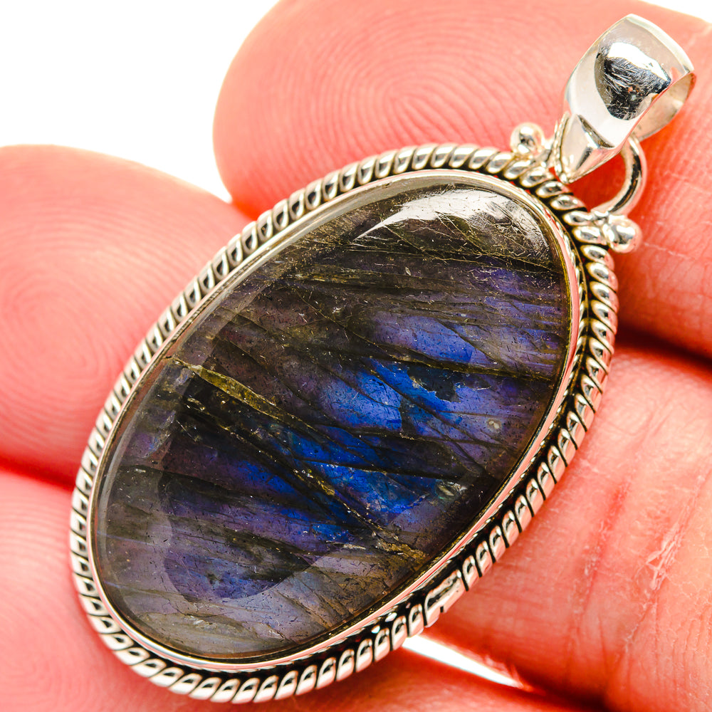 Labradorite Pendants handcrafted by Anasilvercos - PD23139