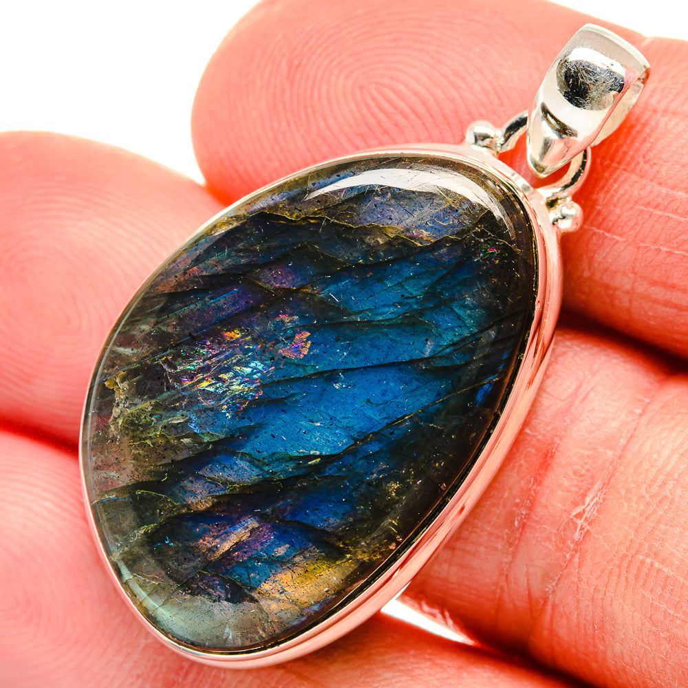 Labradorite Pendants handcrafted by Anasilvercos - PD23141