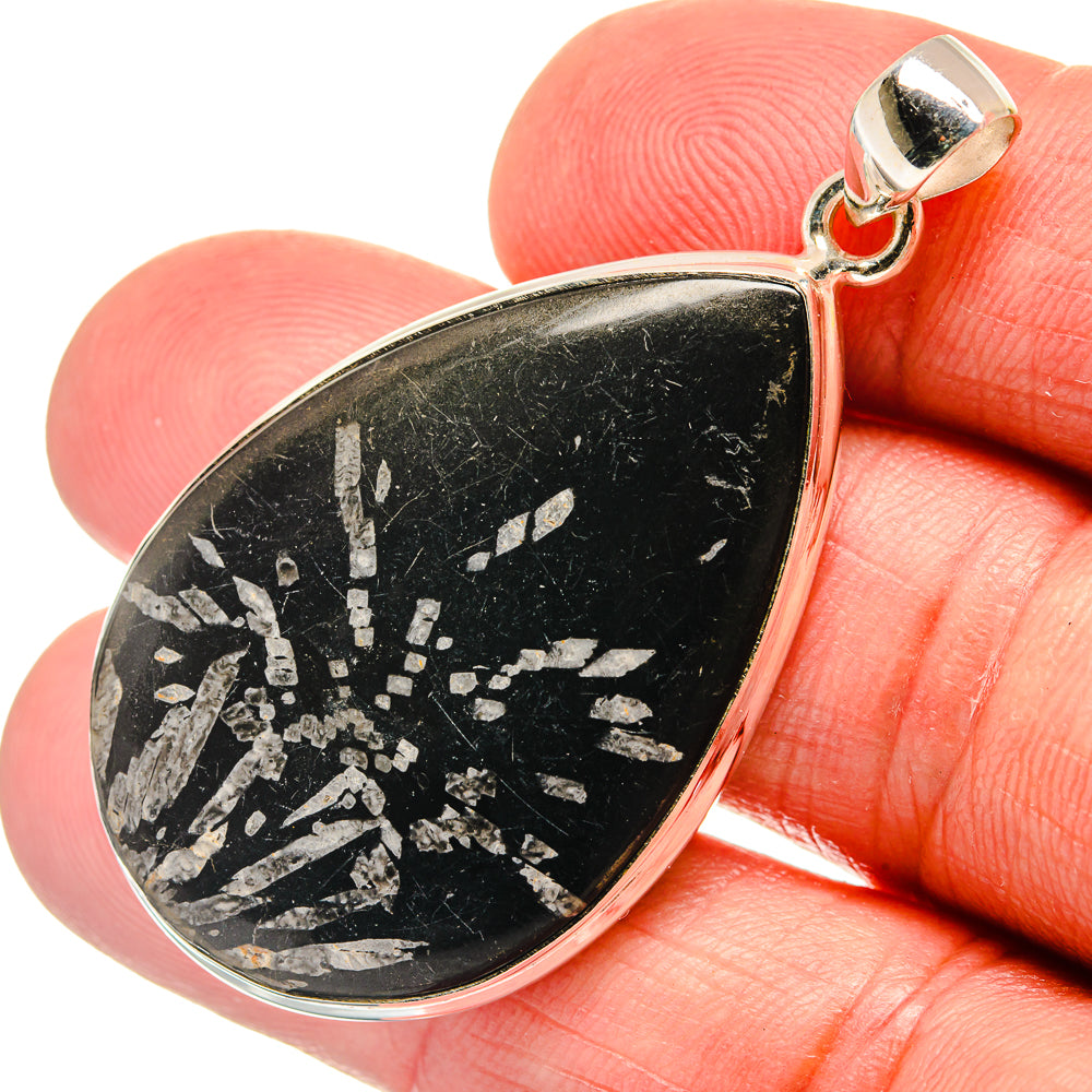 Chrysanthemum Stone Pendants handcrafted by Anasilvercos - PD23251