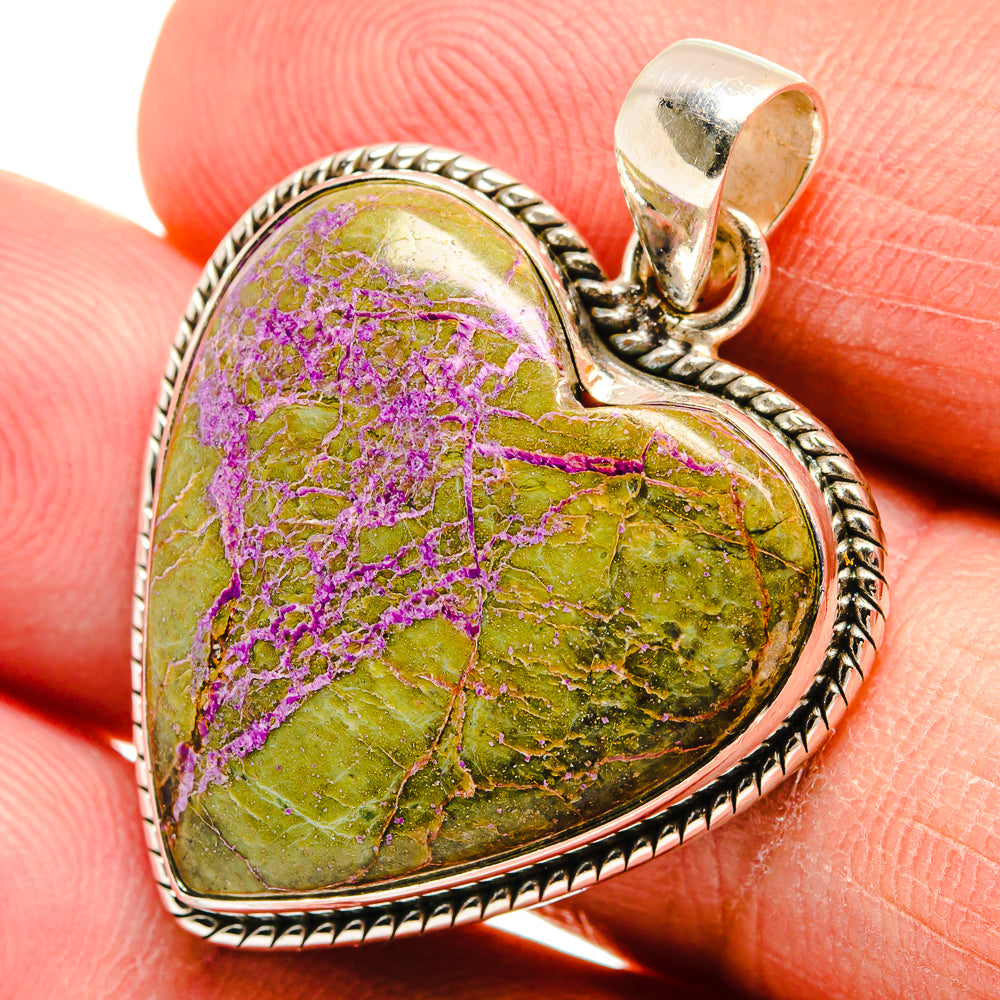 Stichtite Pendants handcrafted by Anasilvercos - PD23305