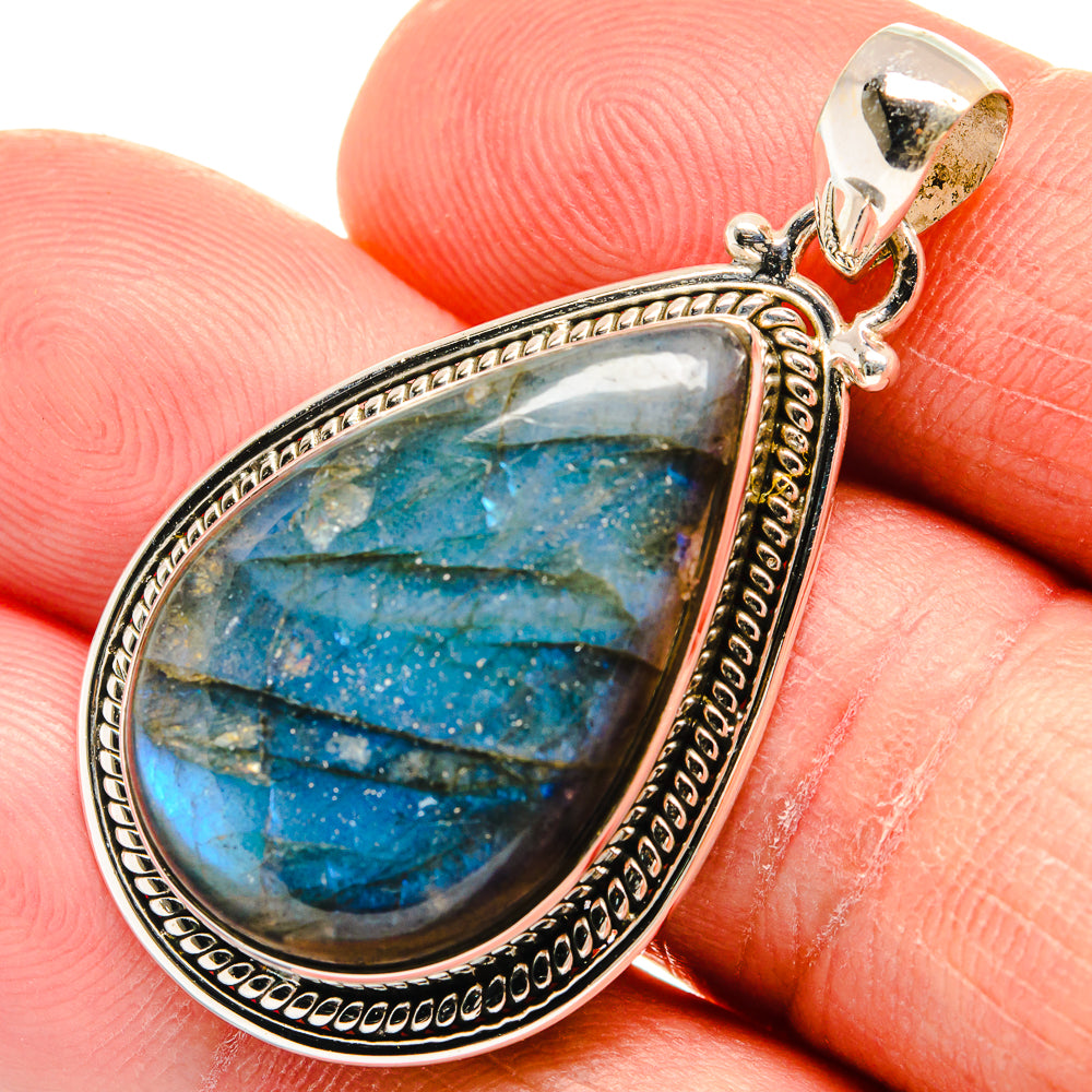 Labradorite Pendants handcrafted by Anasilvercos - PD23321
