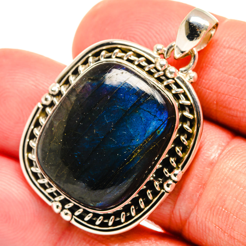 Labradorite Pendants handcrafted by Anasilvercos - PD23457