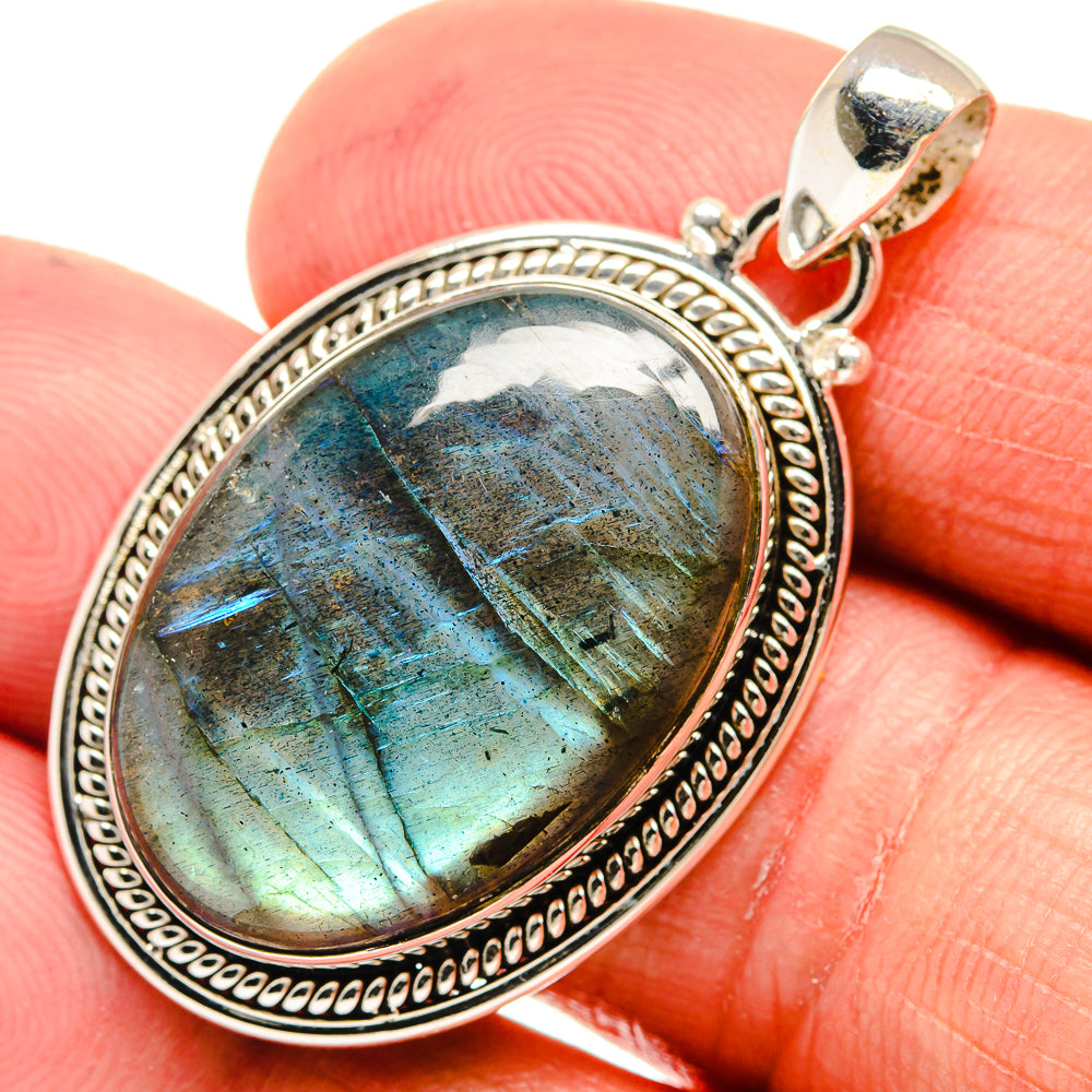 Labradorite Pendants handcrafted by Anasilvercos - PD23568