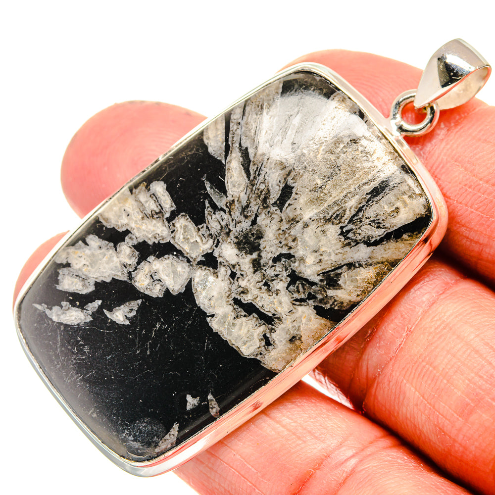 Chrysanthemum Stone Pendants handcrafted by Anasilvercos - PD23597
