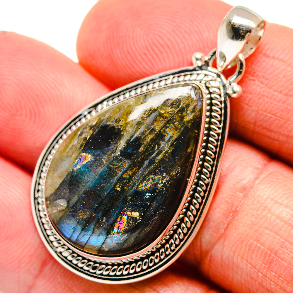 Labradorite Pendants handcrafted by Anasilvercos - PD23772