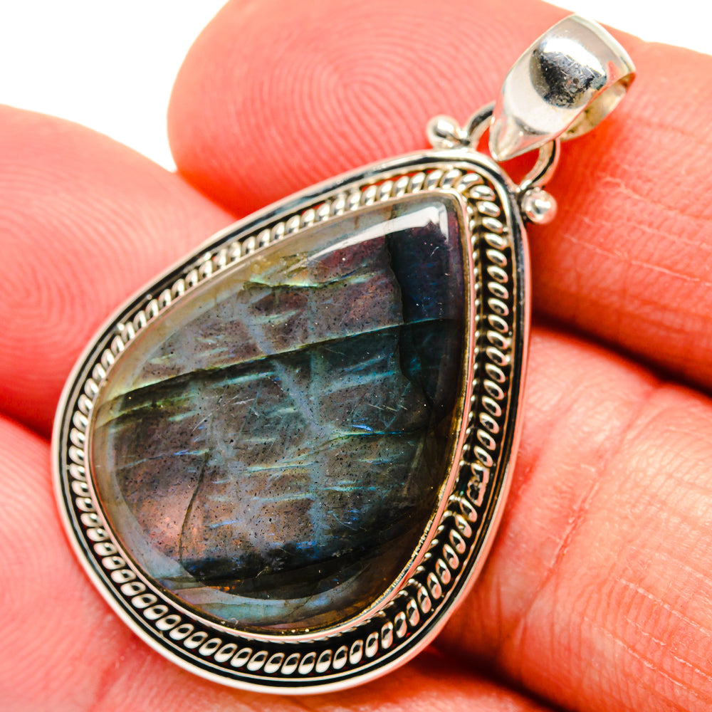 Labradorite Pendants handcrafted by Anasilvercos - PD23775