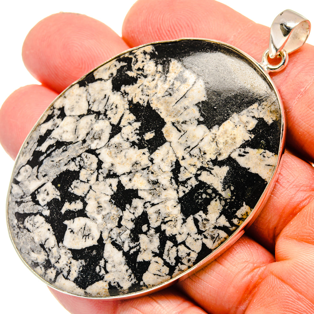 Chrysanthemum Stone Pendants handcrafted by Anasilvercos - PD23817
