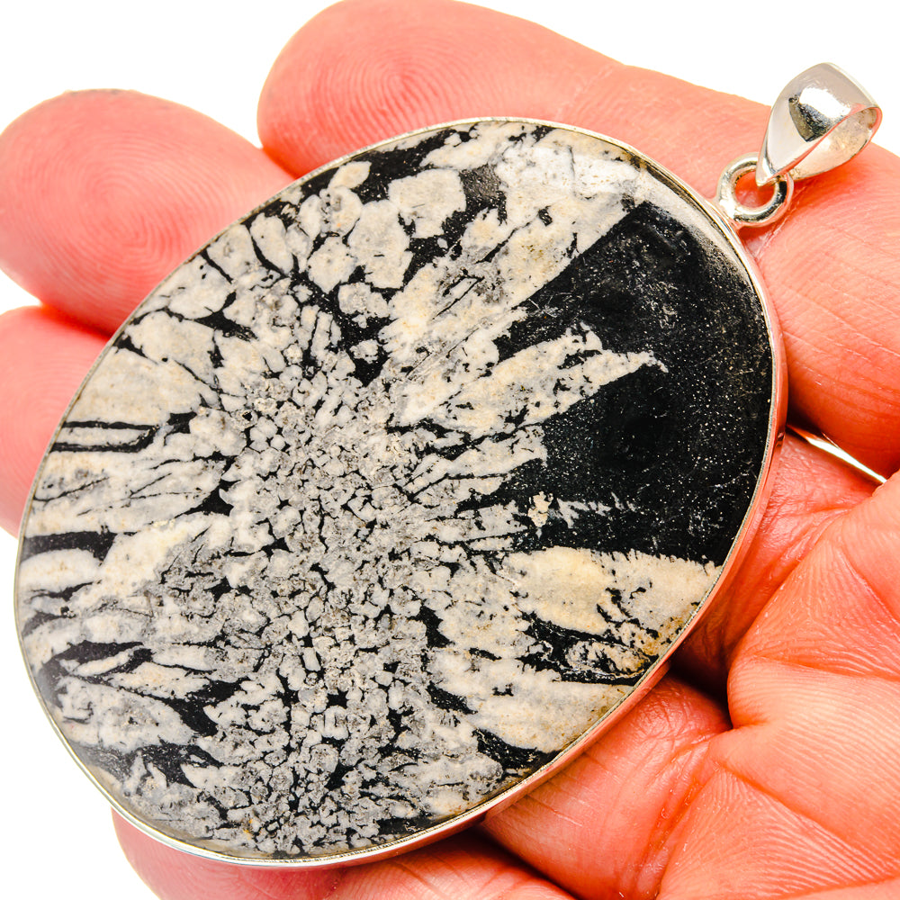 Chrysanthemum Stone Pendants handcrafted by Anasilvercos - PD23818