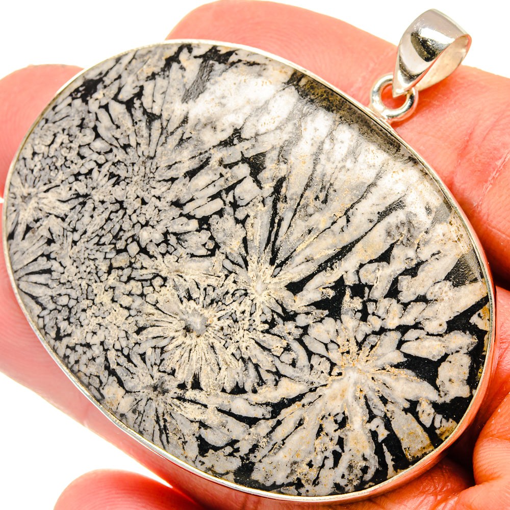 Chrysanthemum Stone Pendants handcrafted by Anasilvercos - PD23821