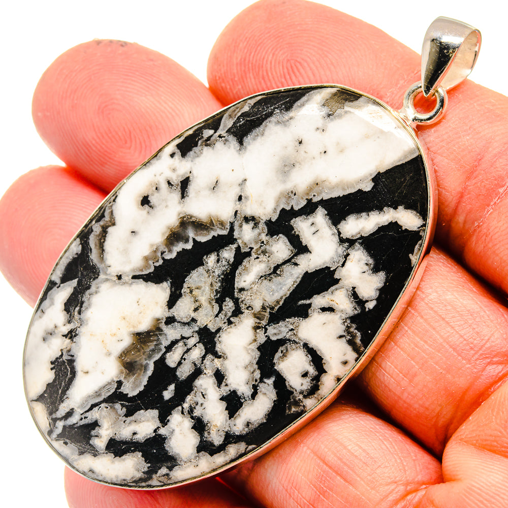 Chrysanthemum Stone Pendants handcrafted by Anasilvercos - PD23827