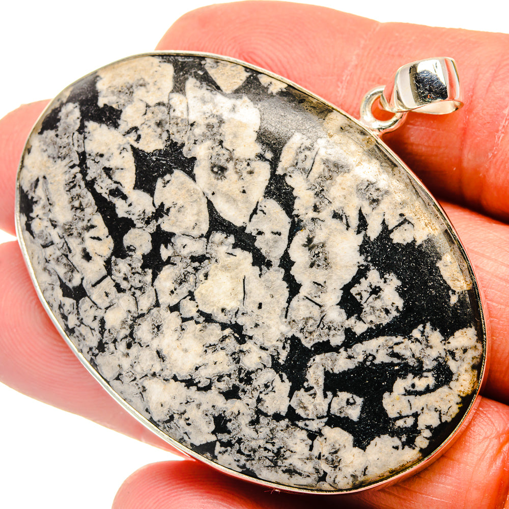 Chrysanthemum Stone Pendants handcrafted by Anasilvercos - PD23829