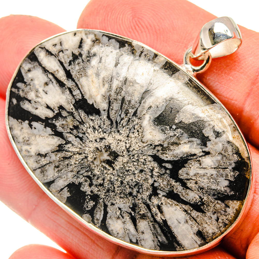 Chrysanthemum Stone Pendants handcrafted by Anasilvercos - PD23831