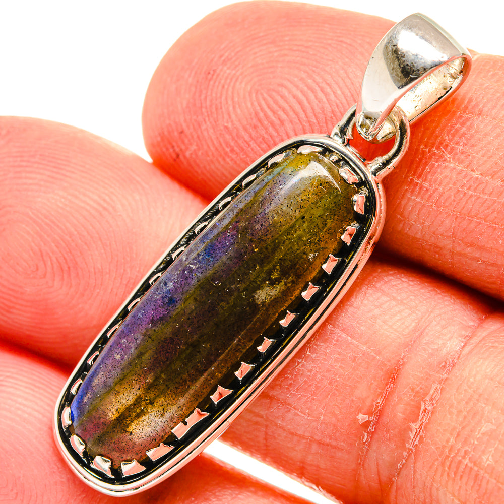 Labradorite Pendants handcrafted by Anasilvercos - PD24186