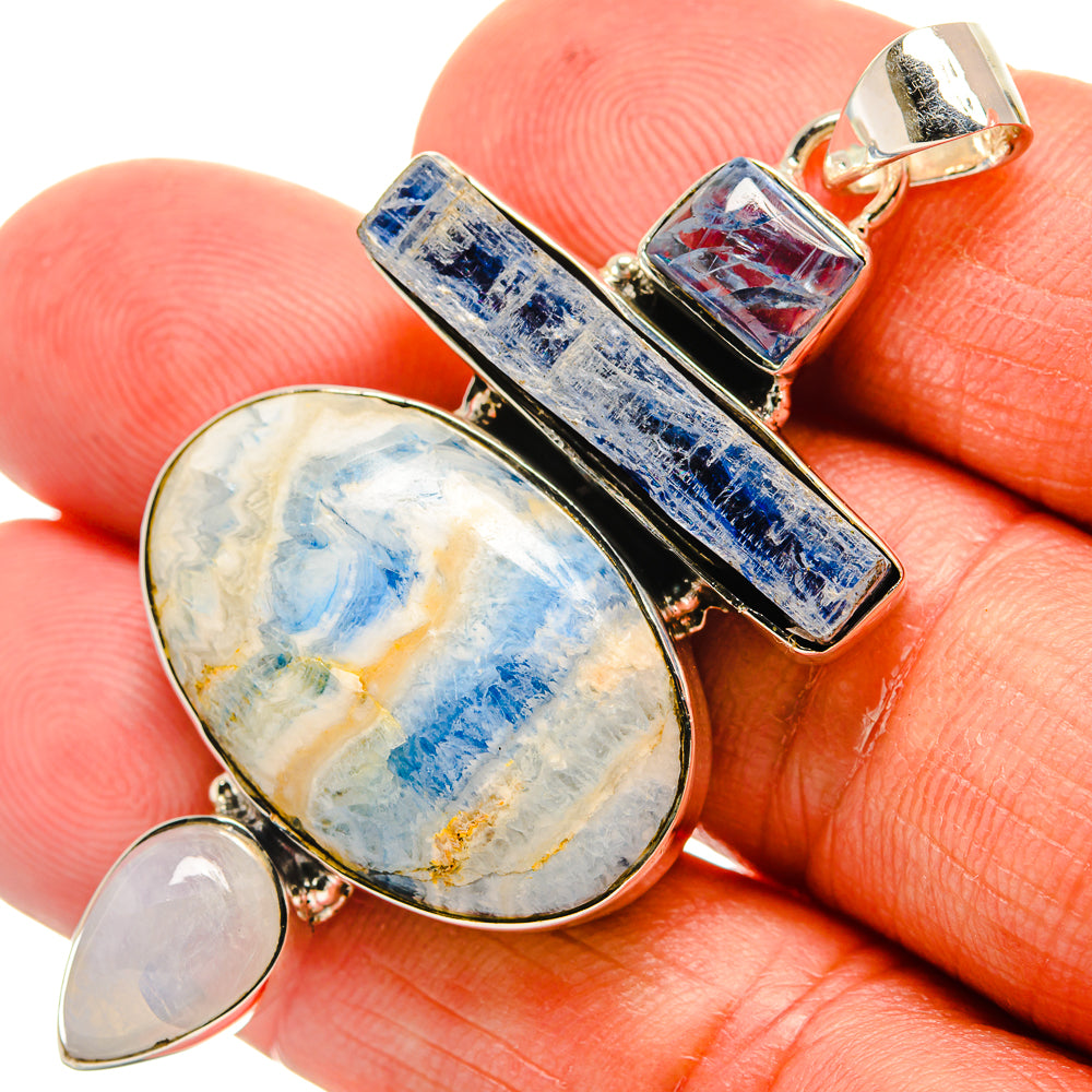 Blue Scheelite Pendants handcrafted by Anasilvercos - PD24344