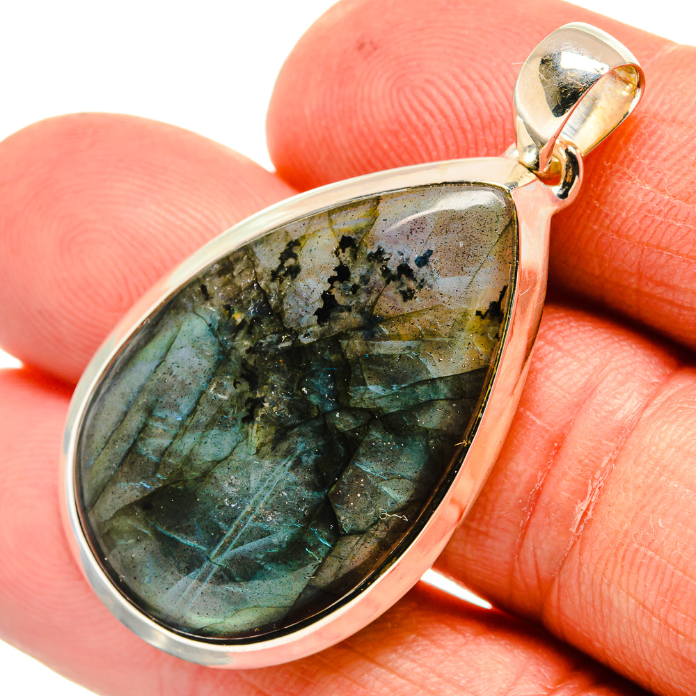 Labradorite Pendants handcrafted by Anasilvercos - PD24381