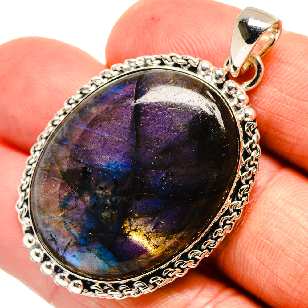 Labradorite Pendants handcrafted by Anasilvercos - PD24385