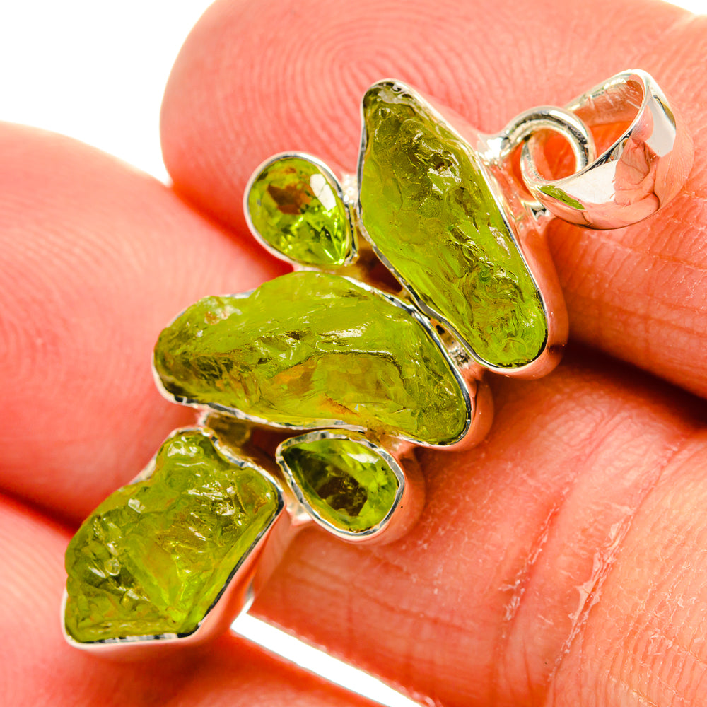 Peridot Pendants handcrafted by Anasilvercos - PD24494