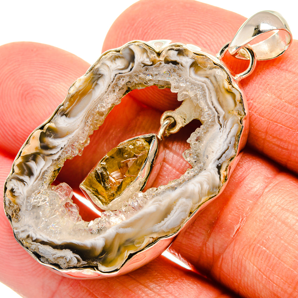 Occo Geode Pendants handcrafted by Anasilvercos - PD24582
