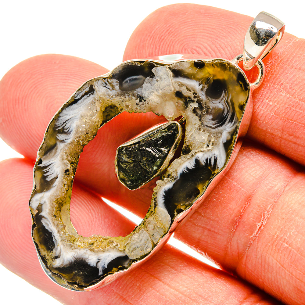 Occo Geode Pendants handcrafted by Anasilvercos - PD24649