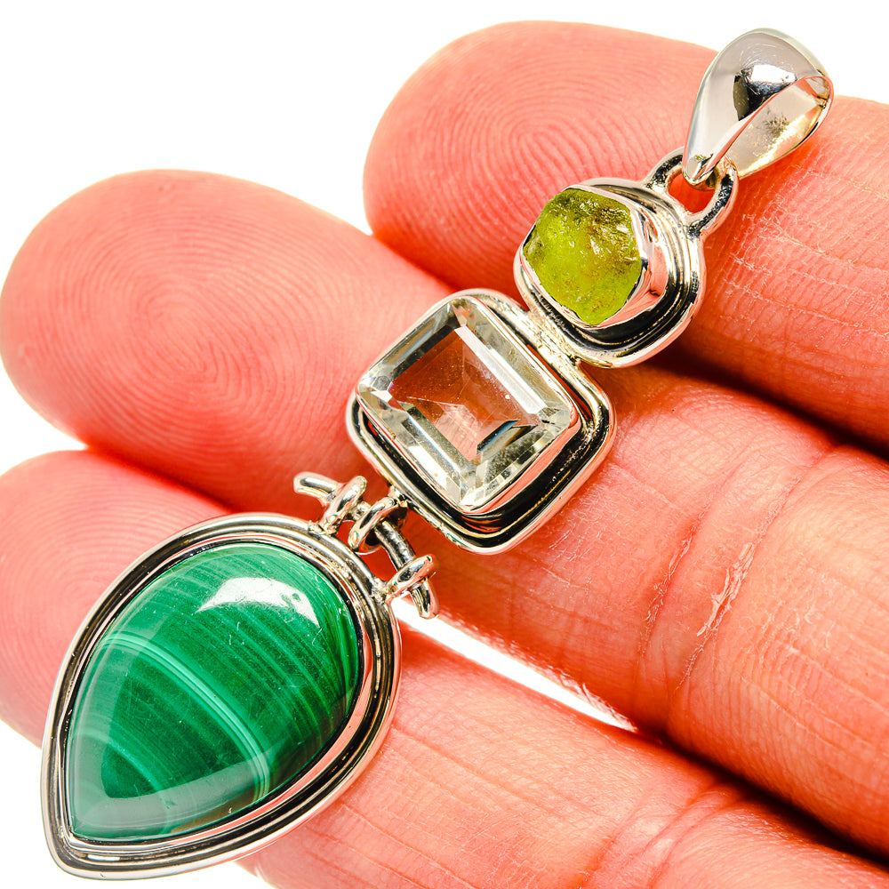 Malachite Pendants handcrafted by Anasilvercos - PD24655