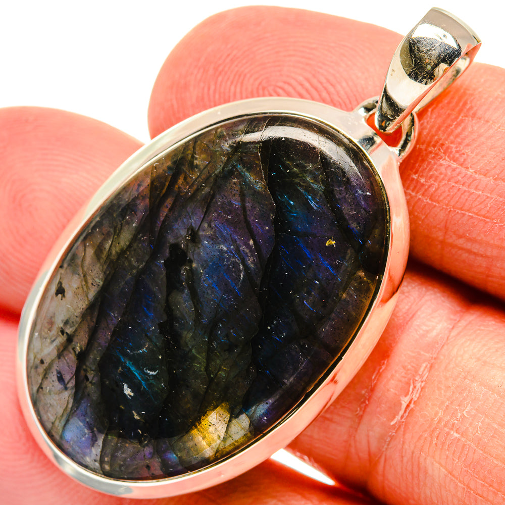 Labradorite Pendants handcrafted by Anasilvercos - PD24664