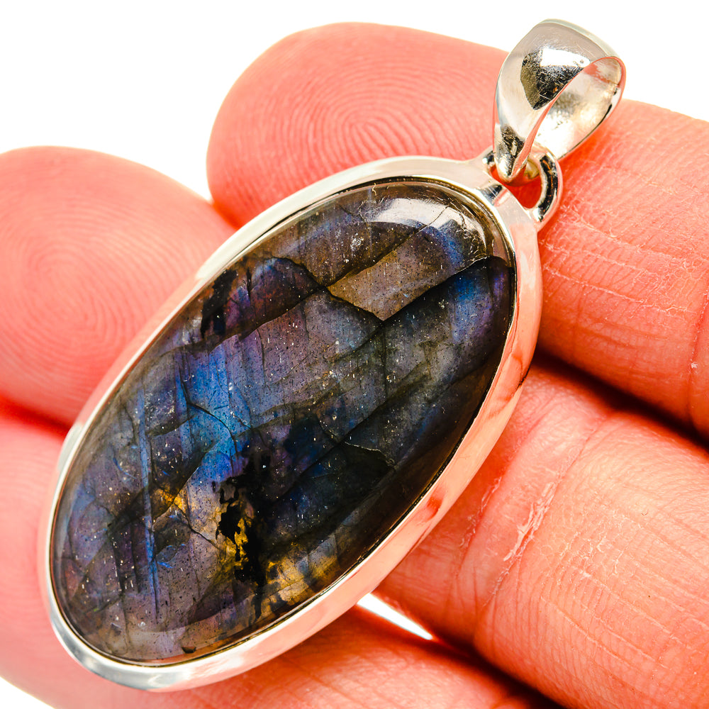 Labradorite Pendants handcrafted by Anasilvercos - PD24666