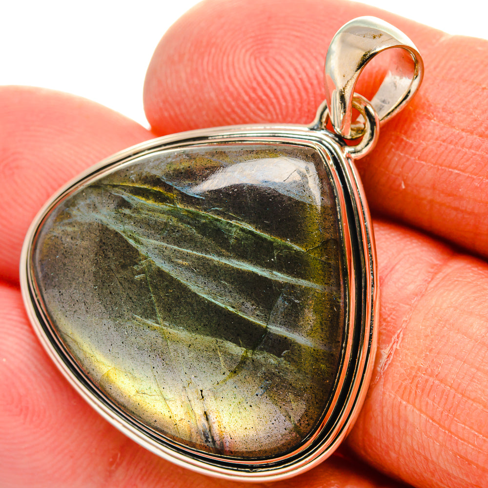 Labradorite Pendants handcrafted by Anasilvercos - PD24795