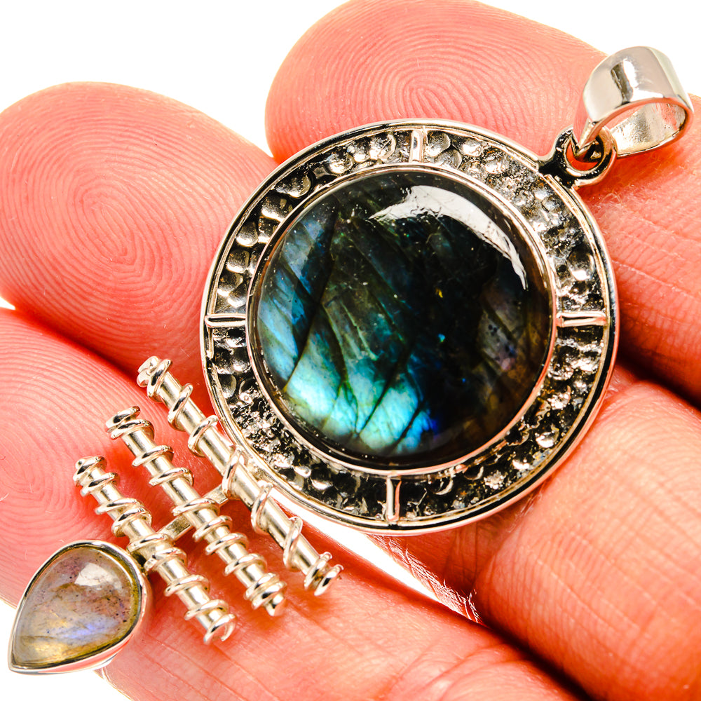 Labradorite Pendants handcrafted by Anasilvercos - PD24851
