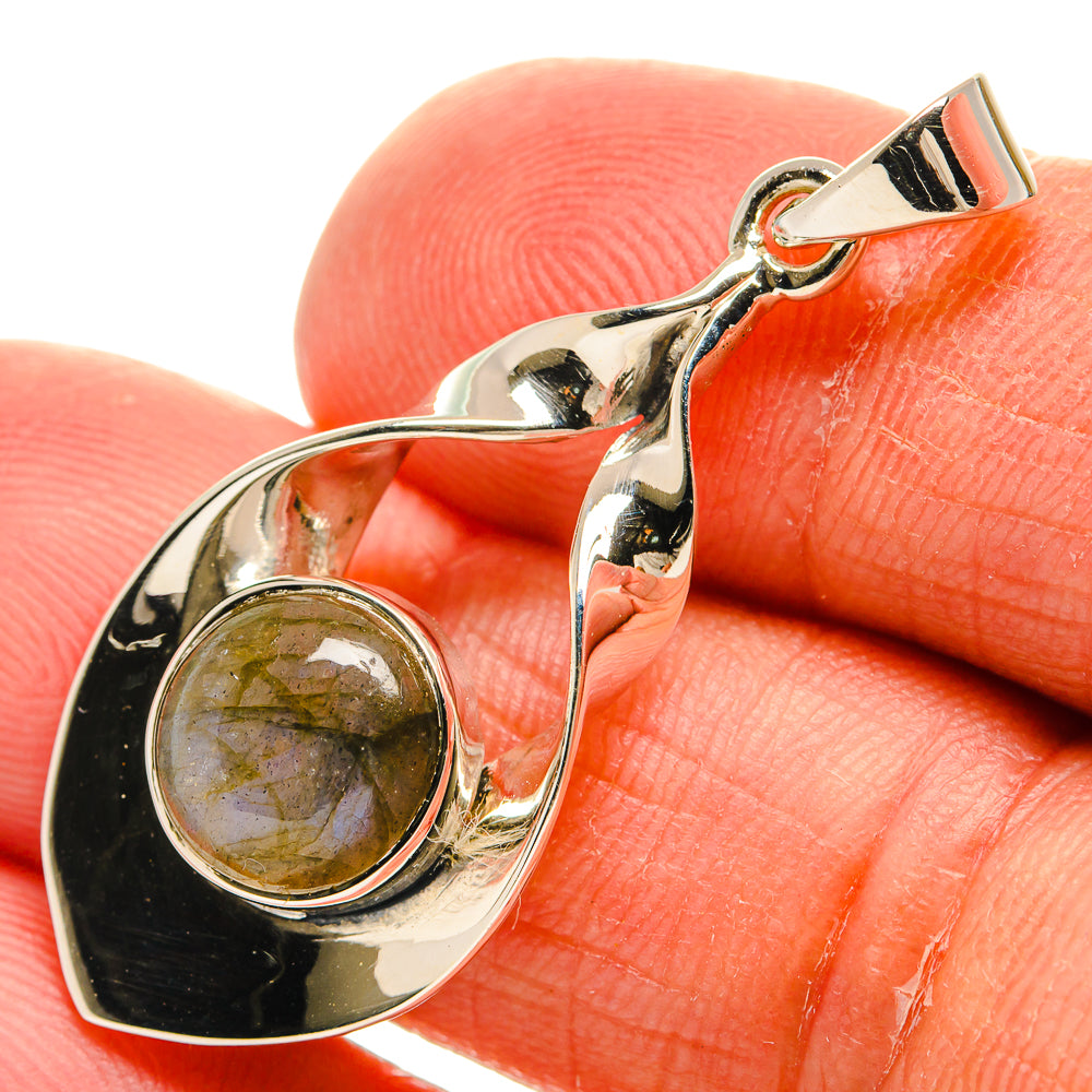 Labradorite Pendants handcrafted by Anasilvercos - PD24911