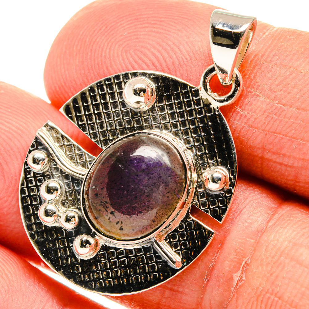 Labradorite Pendants handcrafted by Anasilvercos - PD24934