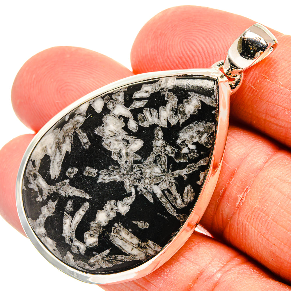 Chrysanthemum Stone Pendants handcrafted by Anasilvercos - PD25058
