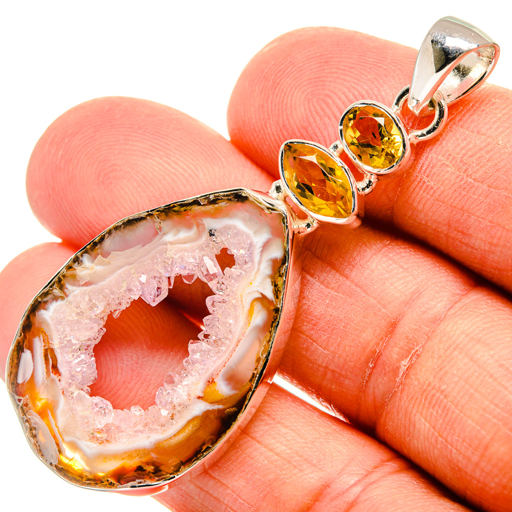 Occo Geode Pendants handcrafted by Anasilvercos - PD25159