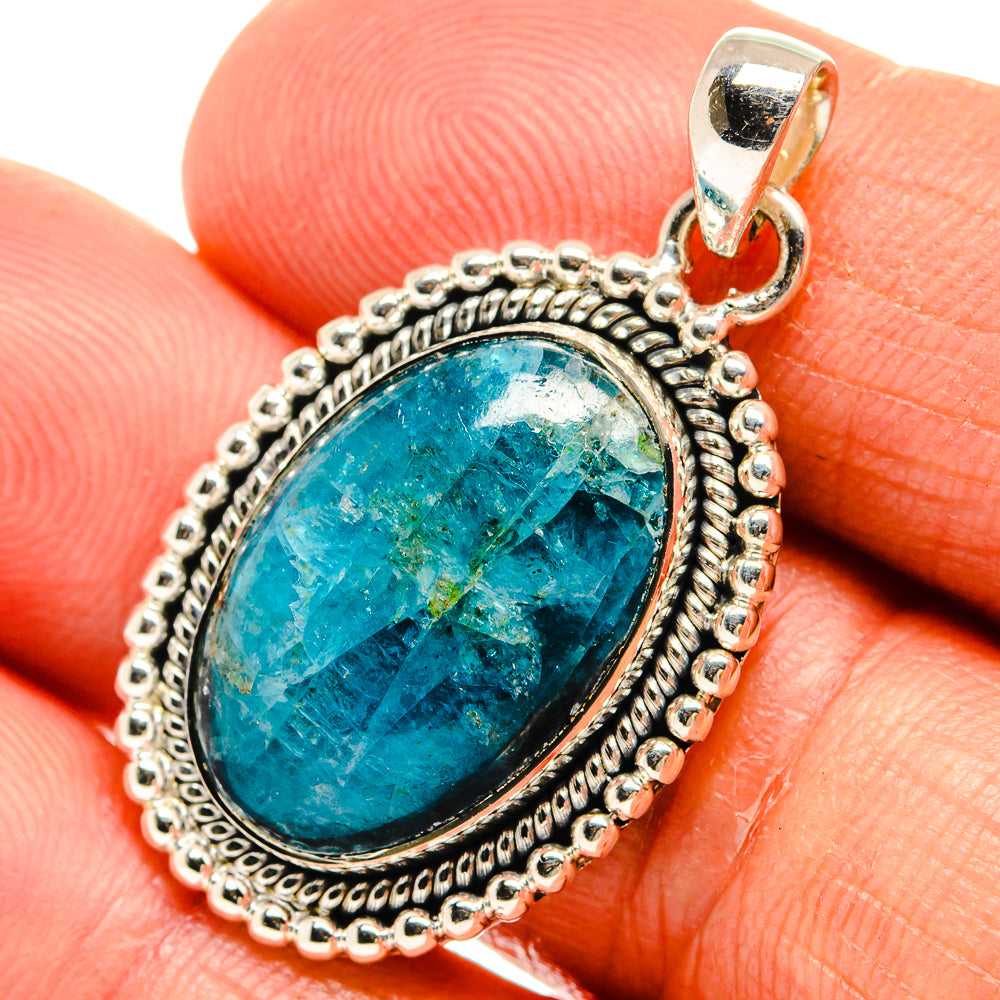 Apatite Pendants handcrafted by Anasilvercos - PD25291