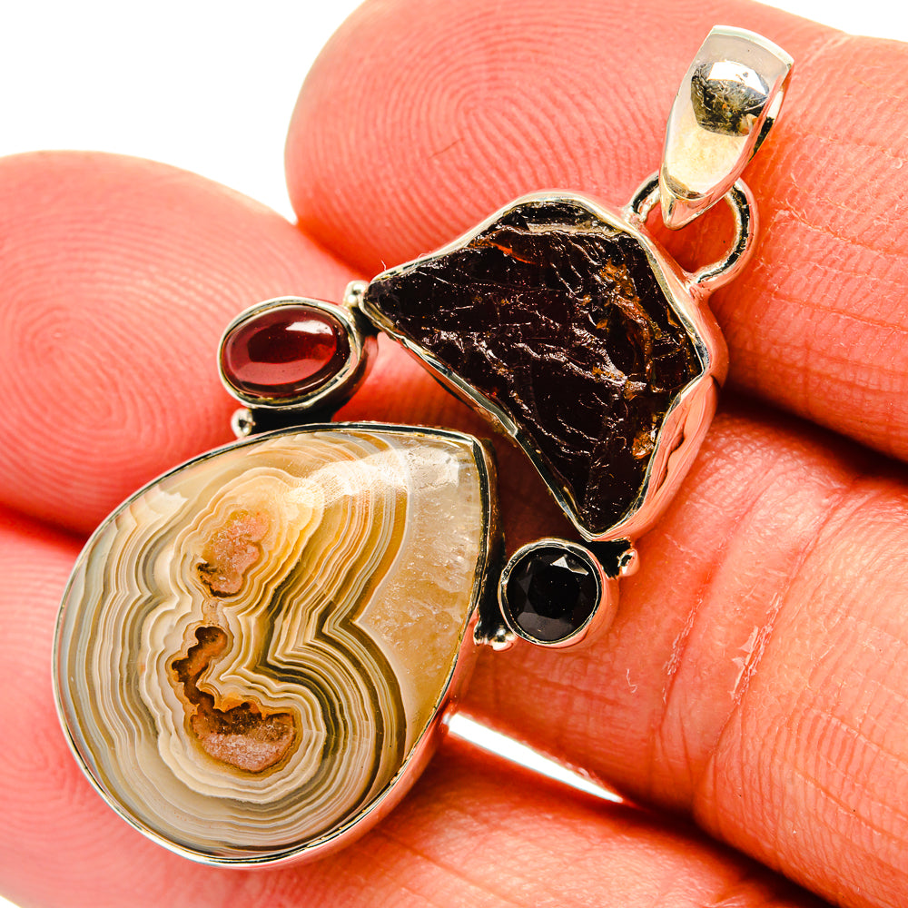 Laguna Lace Agate Pendants handcrafted by Anasilvercos - PD25489