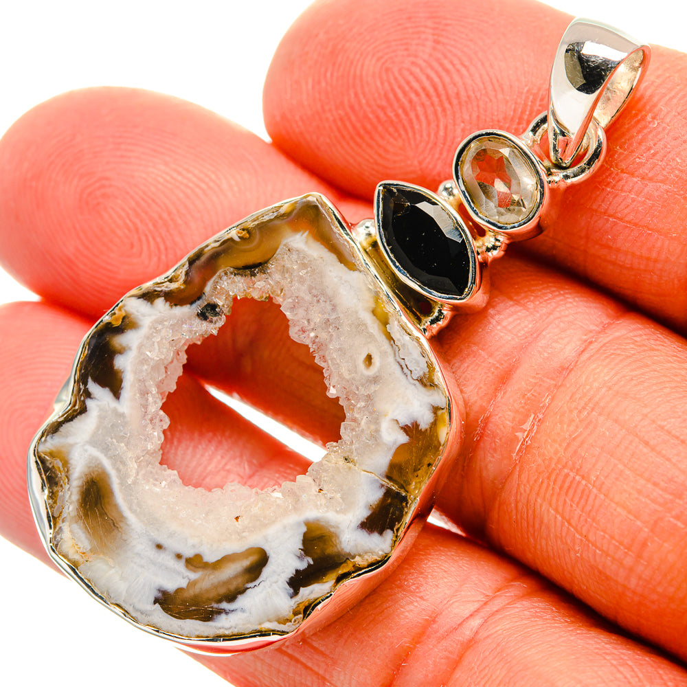 Occo Geode Pendants handcrafted by Anasilvercos - PD25501