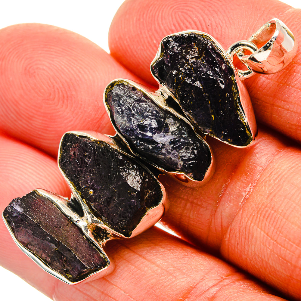 Tanzanite Pendants handcrafted by Anasilvercos - PD25507