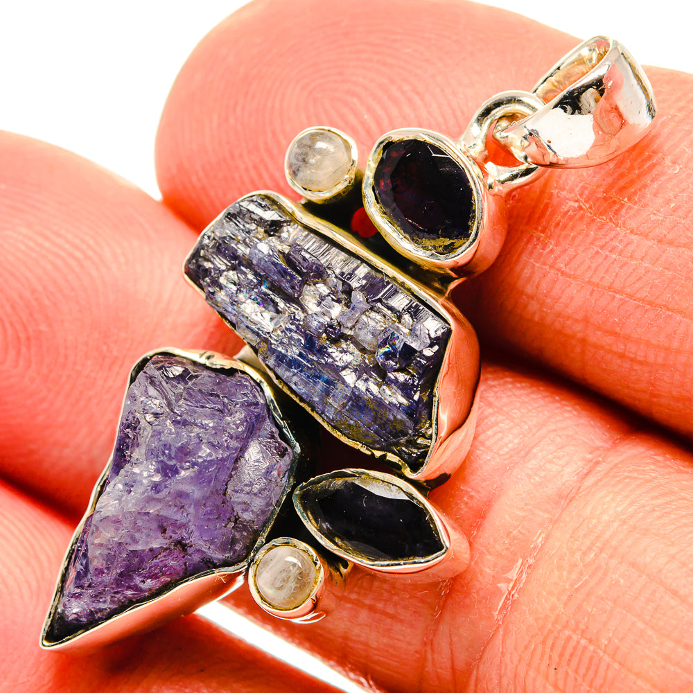 Tanzanite Pendants handcrafted by Anasilvercos - PD25510