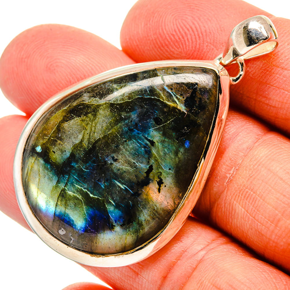 Labradorite Pendants handcrafted by Anasilvercos - PD25521