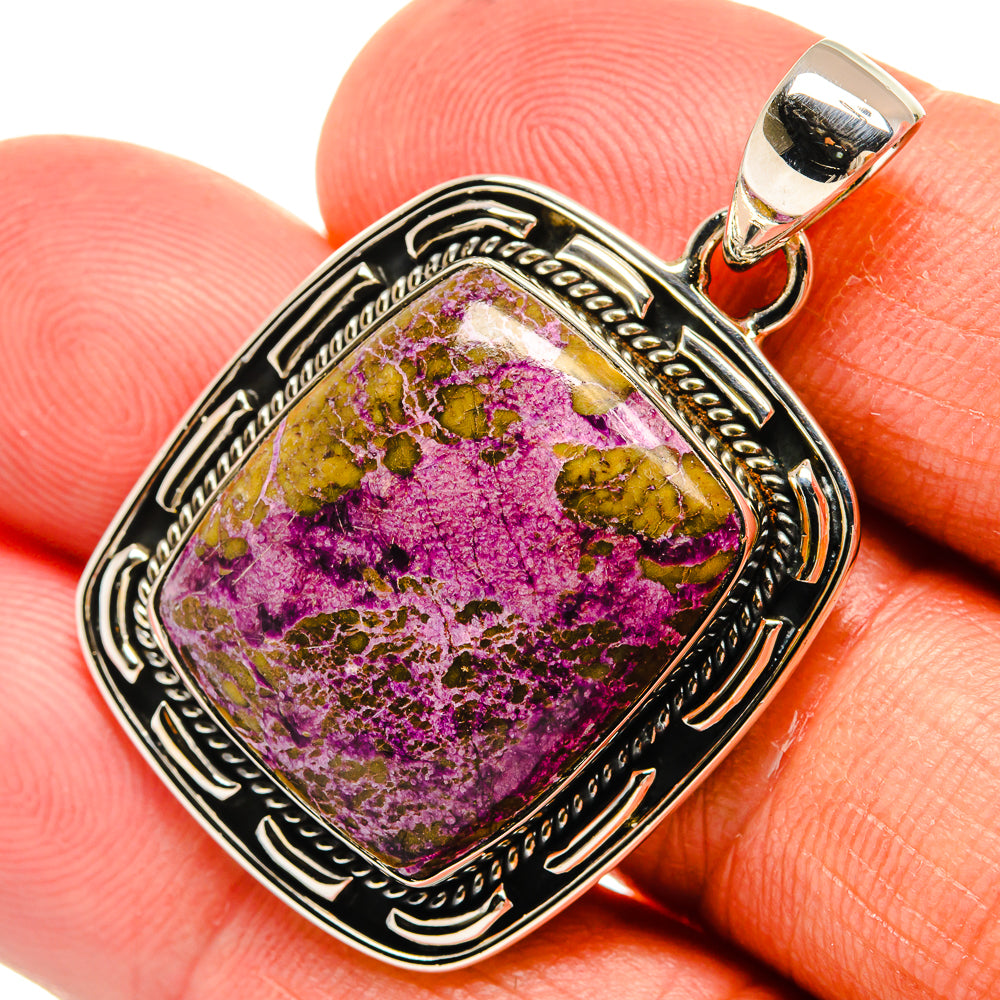 Stichtite Pendants handcrafted by Anasilvercos - PD25556