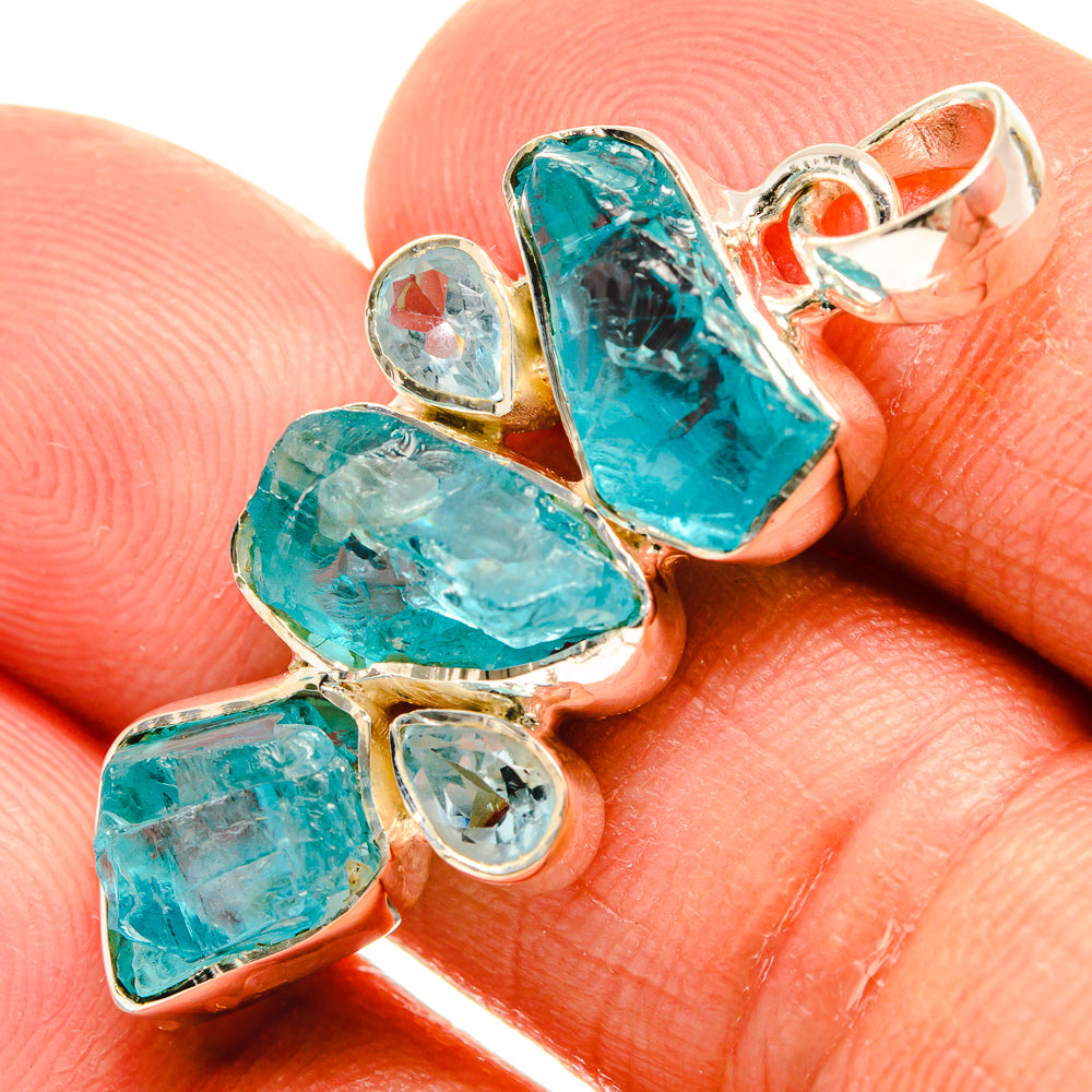Apatite Pendants handcrafted by Anasilvercos - PD25614