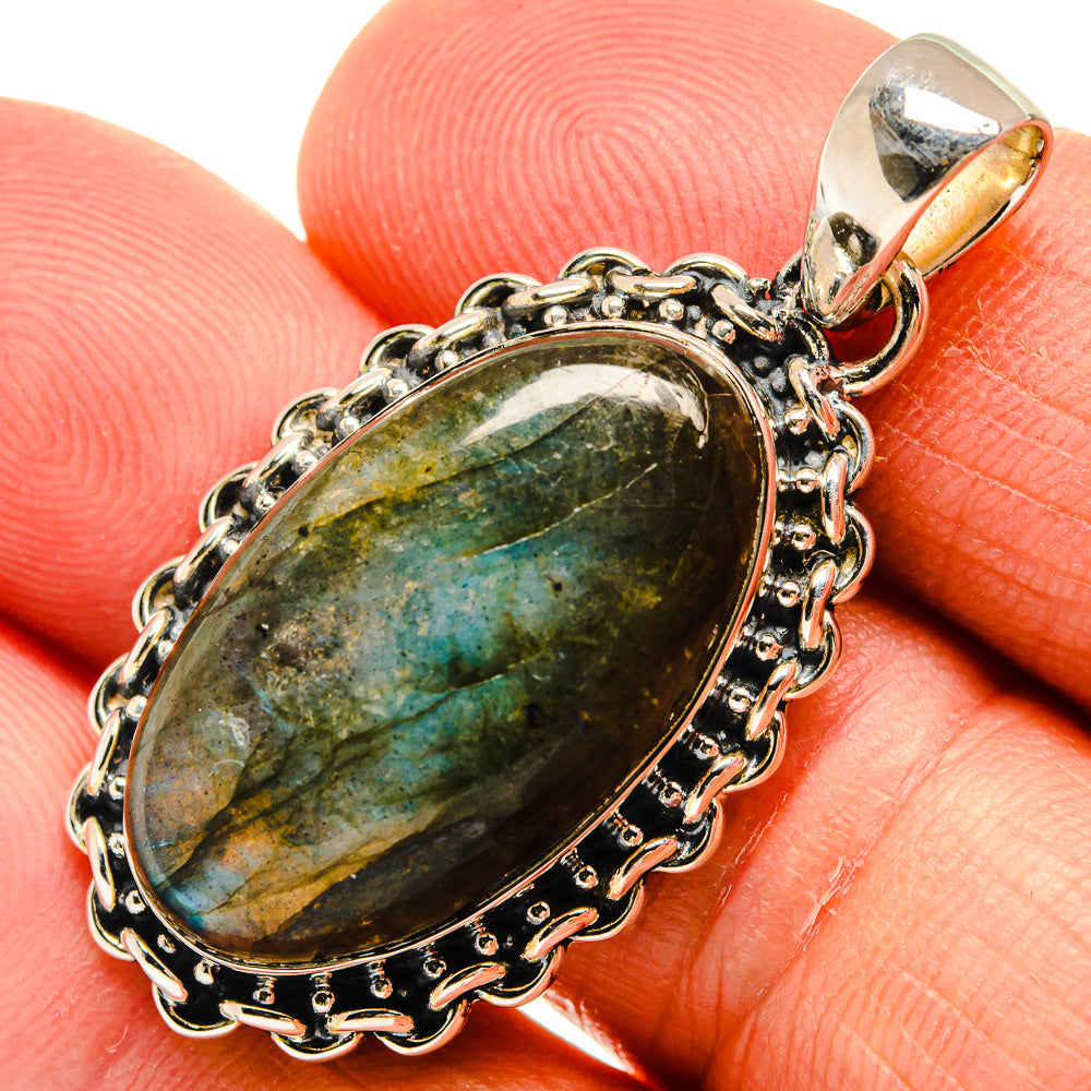 Labradorite Pendants handcrafted by Anasilvercos - PD25697