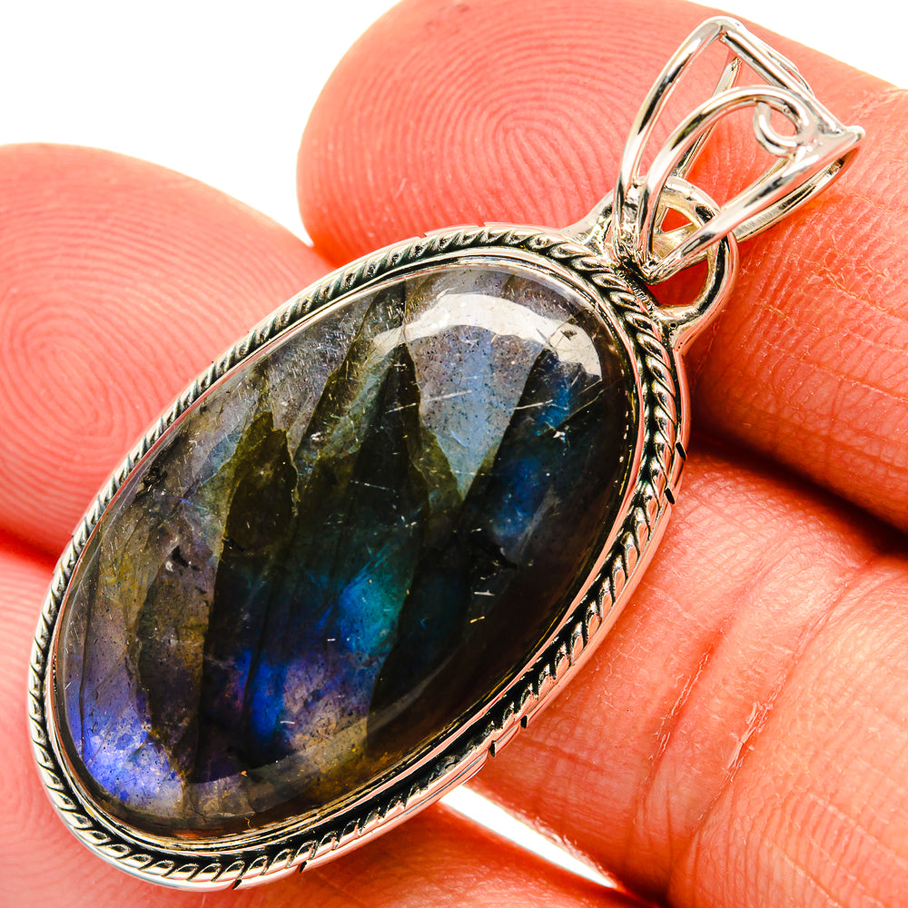 Labradorite Pendants handcrafted by Anasilvercos - PD25698