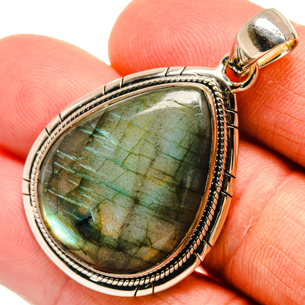 Labradorite Pendants handcrafted by Anasilvercos - PD25700