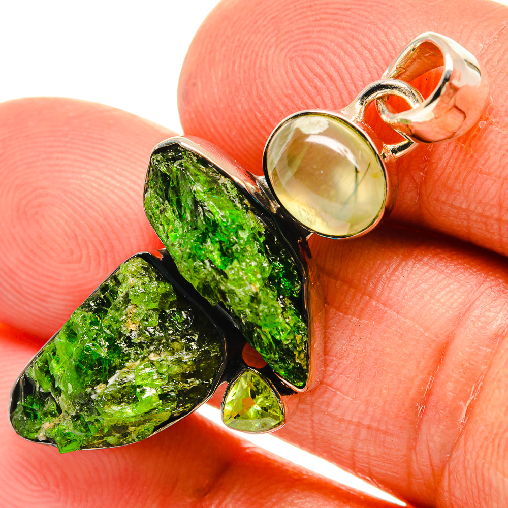 Chrome Diopside Pendants handcrafted by Anasilvercos - PD25792