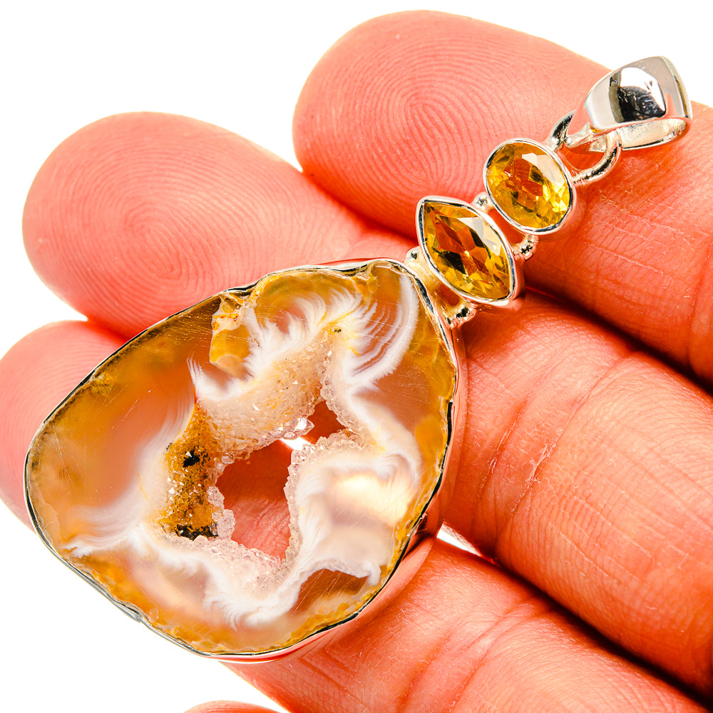 Occo Geode Pendants handcrafted by Anasilvercos - PD25816