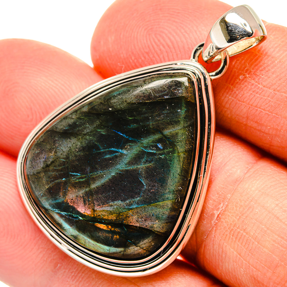 Labradorite Pendants handcrafted by Anasilvercos - PD25832