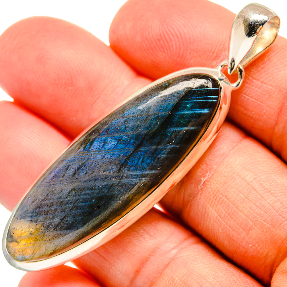 Labradorite Pendants handcrafted by Anasilvercos - PD25833